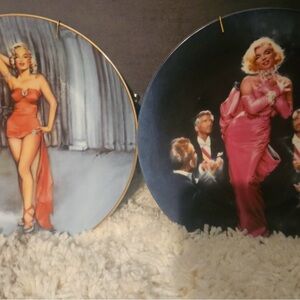 Marilyn Monroe Glamour Collector’s Plates